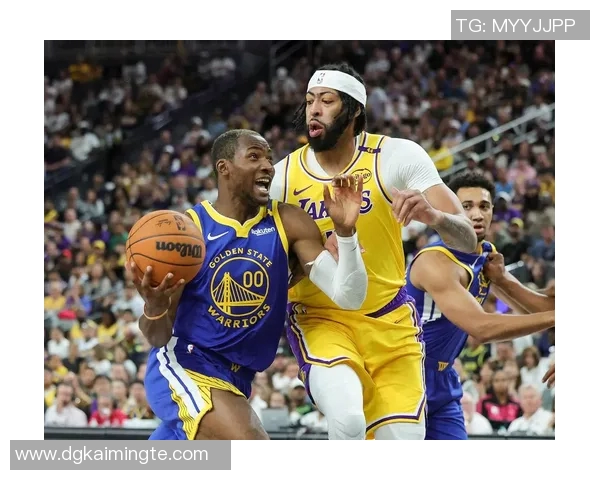 克莱37分助勇士逆袭国王展现超级表现引发热议